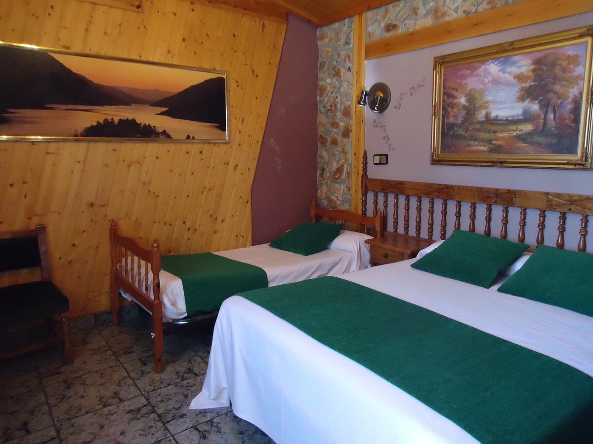 Picon Del Conde Hotel Monasterio de Rodilla Eksteriør billede