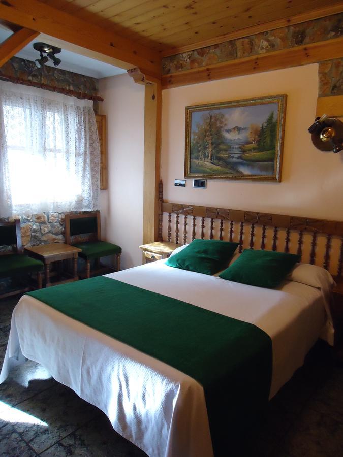 Picon Del Conde Hotel Monasterio de Rodilla Eksteriør billede