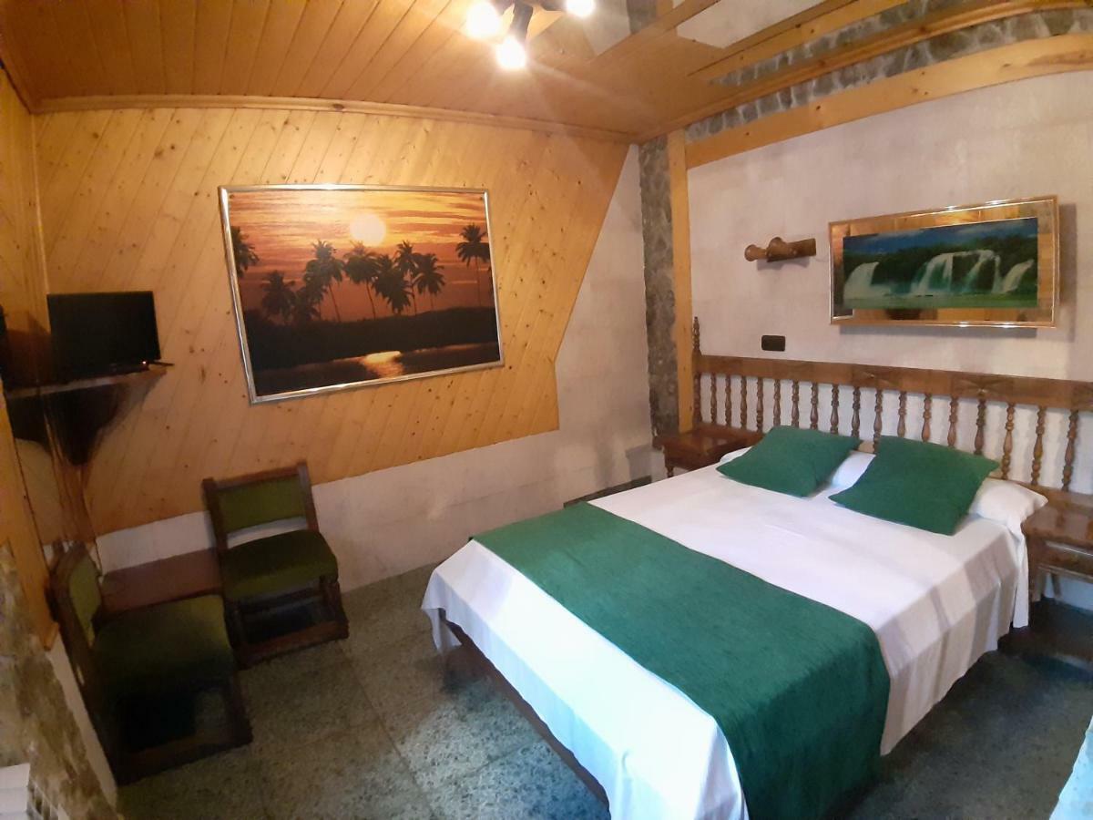 Picon Del Conde Hotel Monasterio de Rodilla Eksteriør billede